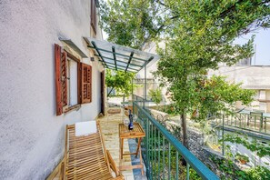 Familjelägenhet - flera sovrum (Old Bay Leave Town Apartment) | Terrass/Patio
