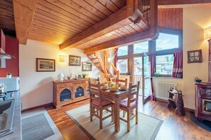 ลักซ์ชัวรี่อพาร์ทเมนท์, หลายห้องนอน (La Casa di Camus) | ร้านอาหาร