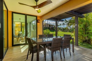 Outdoor dining - The Best Condo in Wailea Ekahi Village! (Kihei)