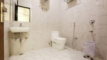 Comfort Double Room, City View | Bathroom | Combined shower/tub, free toiletries, hair dryer, slippers