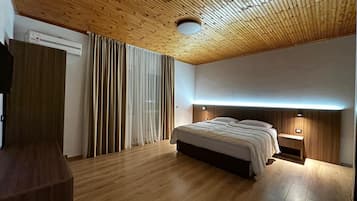 Comfort-Doppel- oder -Zweibettzimmer