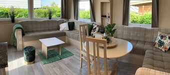 Luxury 6-Person Chalet at Camping & Beach Resort Julianahoeve