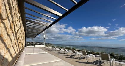 Horizon Bliss - access to spa and opposite the beach