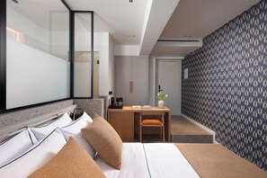 Junior Suite | Egyptian cotton sheets, premium bedding, minibar, in-room safe - Naus Hotel (Nafplio)