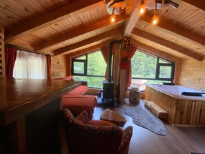 Honeymoon Penthouse, Fireplace, Mountain View | Egyptian cotton sheets, premium bedding, down comforters - Ayder Paradise Otel (Camlihemsin)