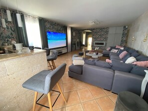 Fernseher