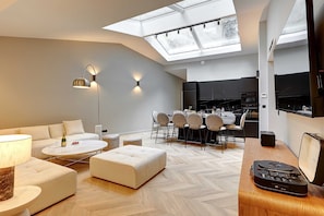 TV, stereo, offices