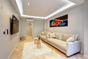 TV, stereo, offices