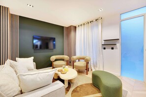 TV - Elegant apartment - 2BR/6P - Le Marais (Paris)