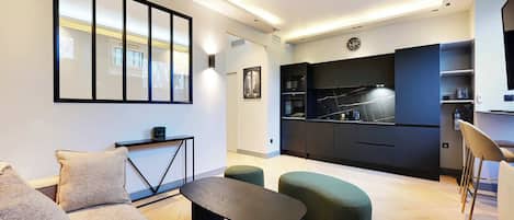 TV, offices