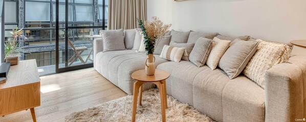 Unclassified image, 1 of 42, button - Celebrate Soccer Games 2026 - Style - Gym - Cinema (Mexico City)