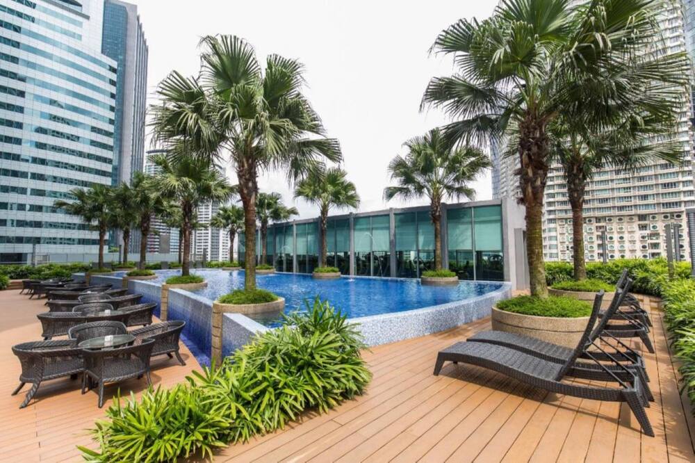 Vortex Suites KLCC by Rit Villa