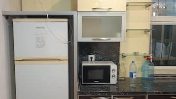 Refrigerador con freezer, servilletas de papel