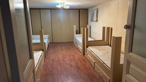 ベーシック コンドミニアム | 高級寝具、防音設備、WiFi (無料)