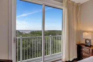 Interior - Stunning Bay Views: 3 Bedroom 3 Bathroom Oasis in Elation with Three King beds and Sleeper Sofa at Sandestin Golf and Beach Resort! (Miramar Beach)