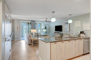 Interior - Tranquil 3rd Floor Retreat: 2 Bedroom, 3 Bath, Two King Beds at Sandestin Golf and Beach Resort! (Miramar Beach)