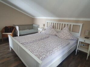 2 bedrooms, free WiFi, bed sheets - Ferienwohnung Allgäu-piraten (Altusried)