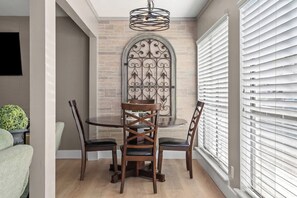 تناول الطعام