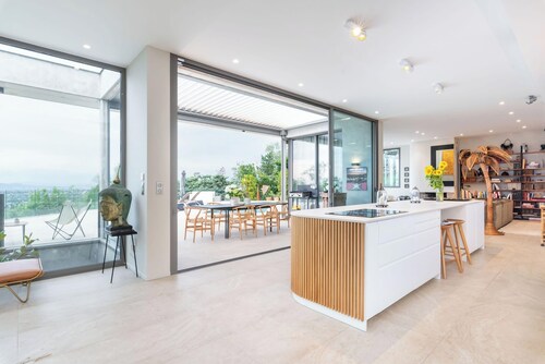 Futuriste - Exceptionnelle demeure avec vue panoramique