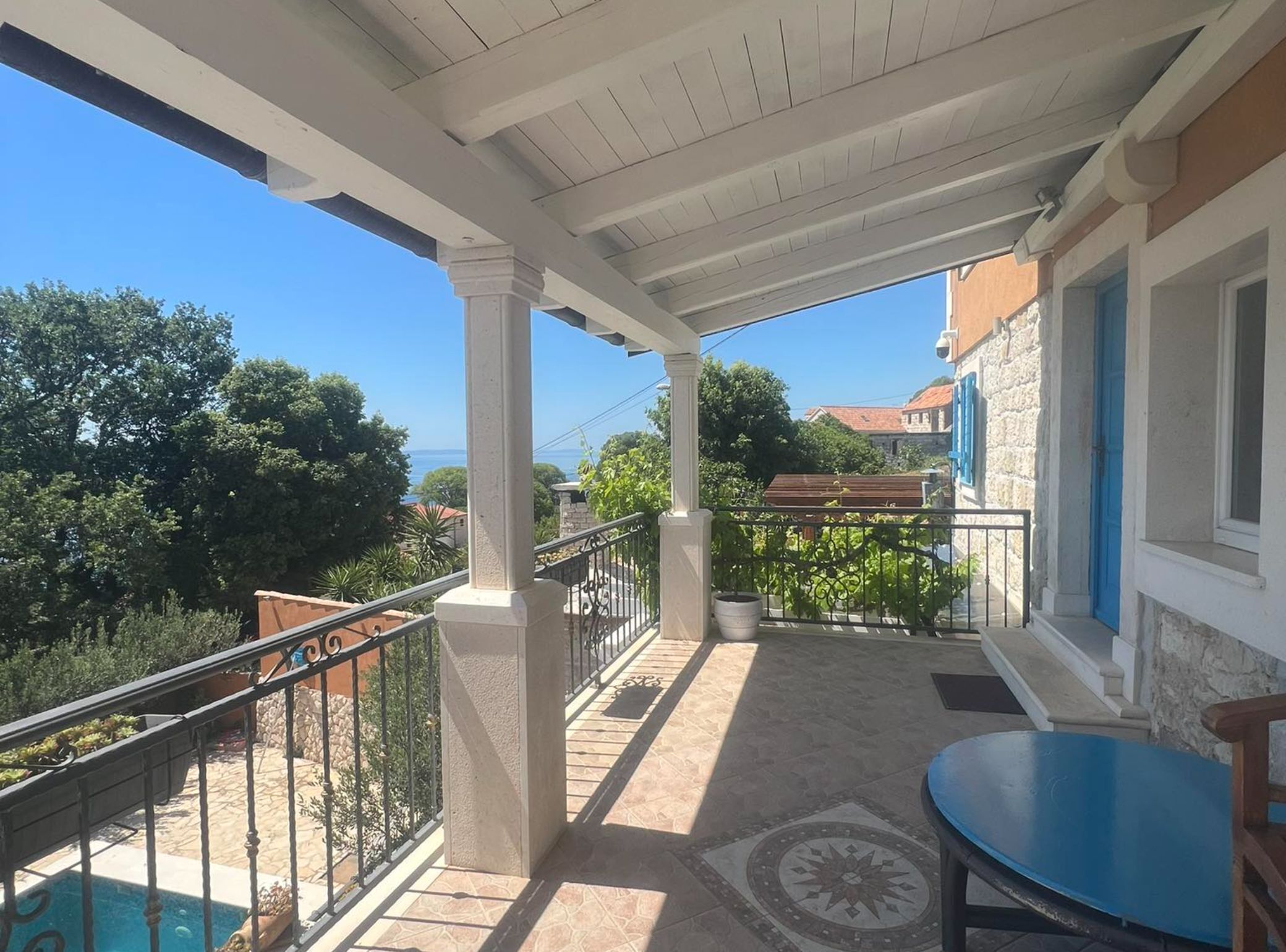 Eight Bedroom Villa with Private Pool | Balcony