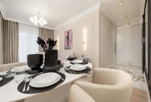 Dining - Mieszczańska 24 Wroclaw | Prestigious Apartment | Parking (Wroclaw)