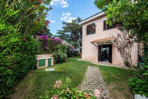 Exterior - Piazzetta La Casa Sul Molo (Loiri Porto San Paolo)