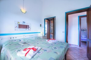2 bedrooms, bed sheets - Piazzetta La Casa Sul Molo (Loiri Porto San Paolo)