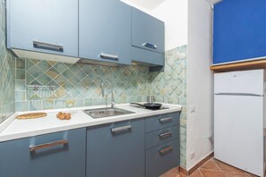 Réfrigérateur, plaque de cuisson