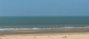 Breathtaking sea view, terrace, swimming pool, high-speed WiFi, parking space