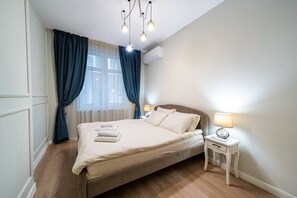 1 chambre, fer et planche à repasser, lit parapluie, Wi-Fi