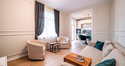 Smart Central Apartment