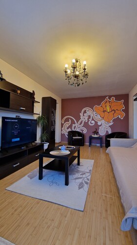 MMT SweetHome2 with 1 Bedroom + 1 Living room