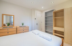 2 Schlafzimmer, Bügeleisen/Bügelbrett, WLAN, Bettwäsche