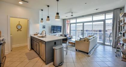 Roll Tide Too-Book for football season! Walk to Stadium! Rooftop Deck!