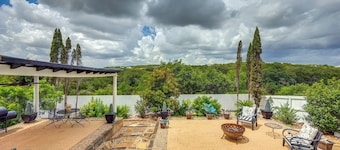 San Antonio Home - Outdoor Oasis & Greenbelt Views