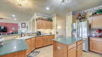 Rumah (4 Bedrooms) | Interior