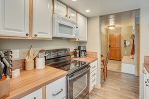 Apartment (1 Bedroom) | Interior