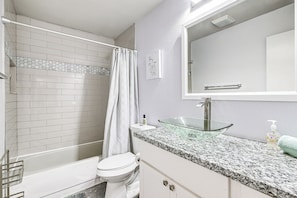 House (4 Bedrooms) | Interior - Near Lewisville Lake: Home in The Colony w/ Yard! (The Colony)