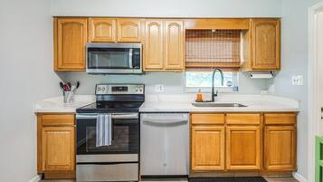 House (2 Bedrooms) | Bahagian dalam