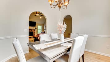 Nhà (6 Bedrooms) | Nội thất