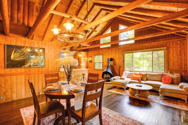 Interior - Lakefront Lusby Home w/ Fire Pit: 3 Mi to Beach! (Lusby)