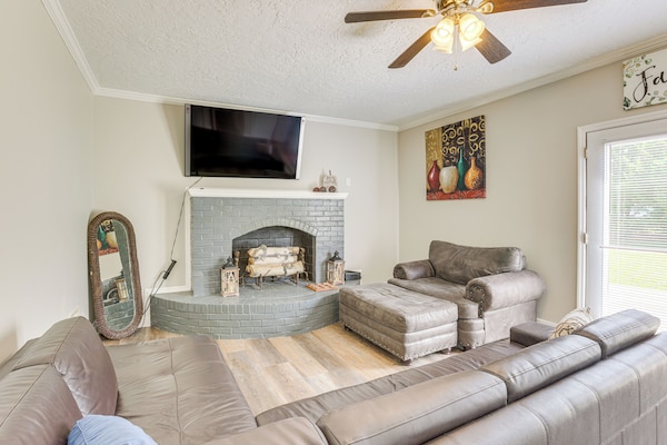 Inviting Jacksonville Home < Half Mi To University - Jacksonville, AL