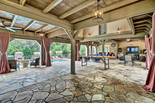 Lake Allatoona Area Studio w/ 2 Decks & Farm Views