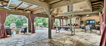 Lake Allatoona Area Studio w/ 2 Decks & Farm Views