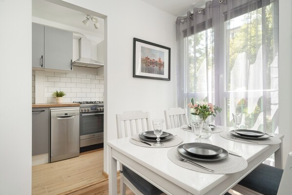 Dining room - Apartment at the Market by Renters (Wroclaw)
