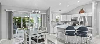 Relax and Play in Paradise,  Golf, Tennis, pools and Live entertainment 