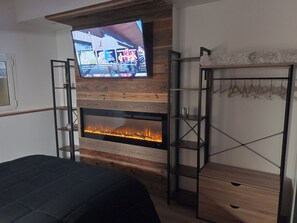 1 chambre, fer et planche Ă repasser, Wi-Fi, draps fournis