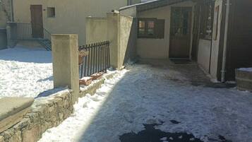 Enceinte de lâhĂ©bergement