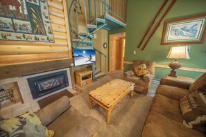 Smart TV, fireplace - Mountain Gem with Pool/Hot Tub & Free Shuttle (Keystone)
