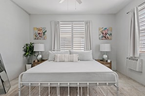 1 chambre, fer et planche à repasser, Wi-Fi, draps fournis